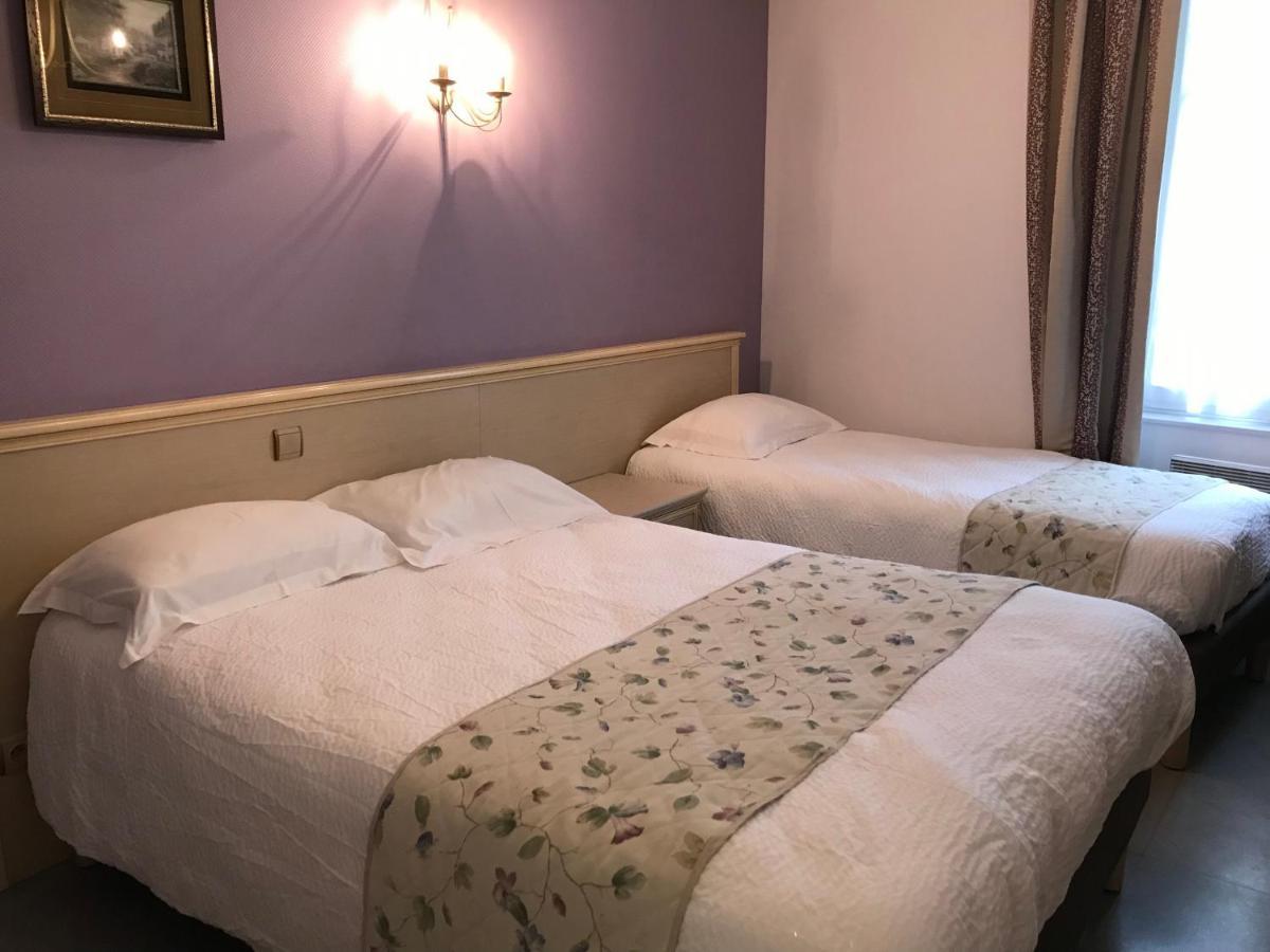 Logis Hotel Saint-Joseph Sancoins Экстерьер фото